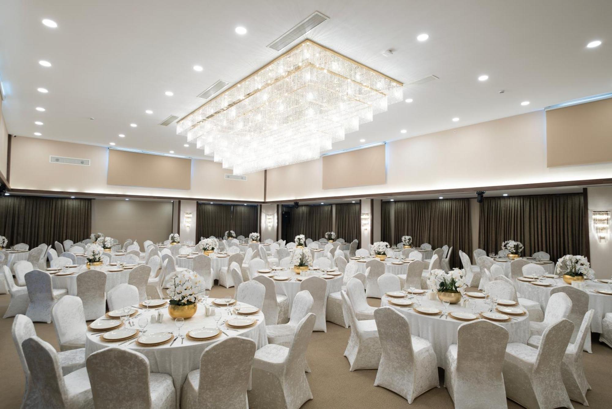 Park Dedeman Mersin Marina Çiftlik 外观 照片