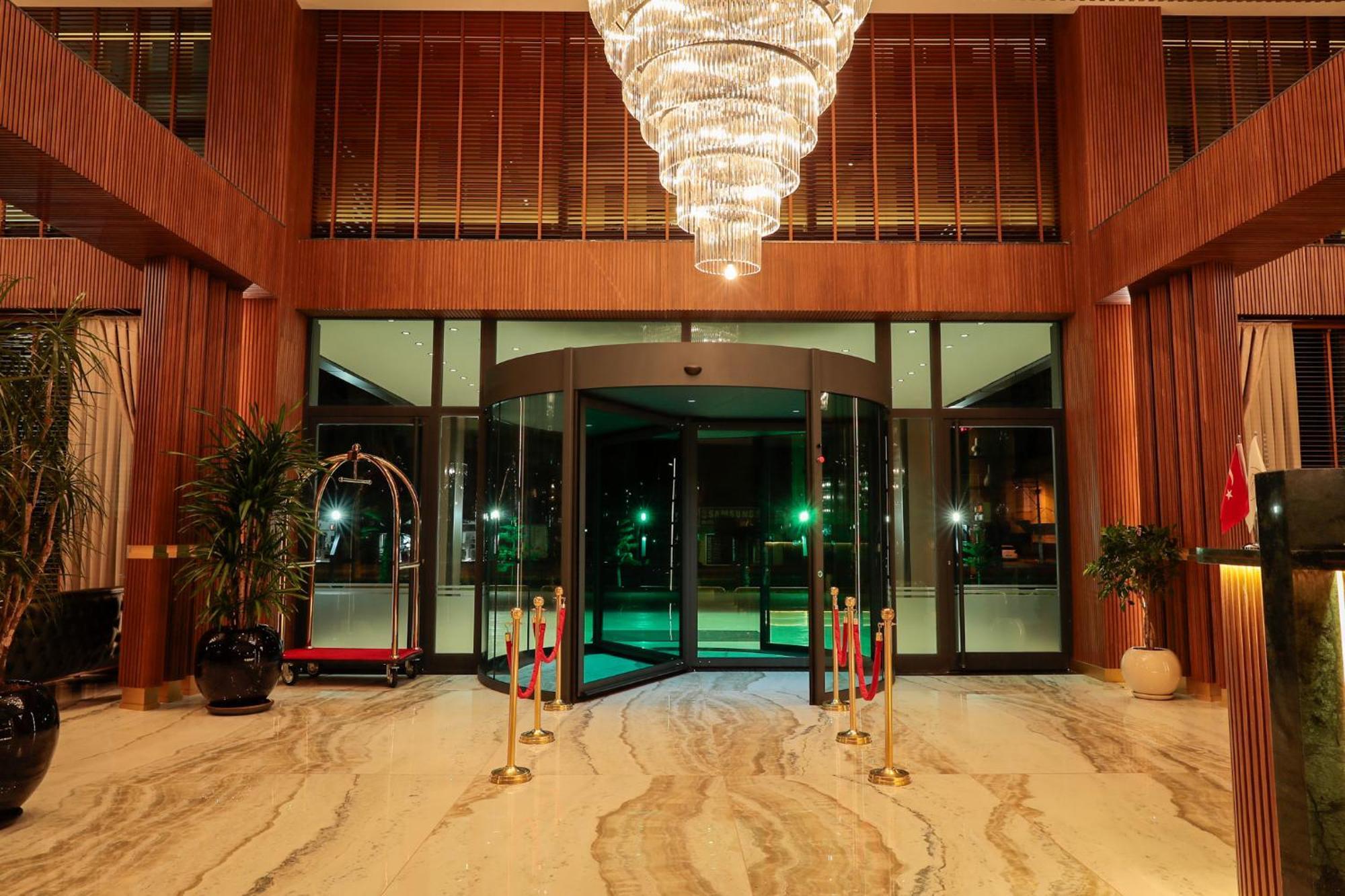 Park Dedeman Mersin Marina Çiftlik 外观 照片